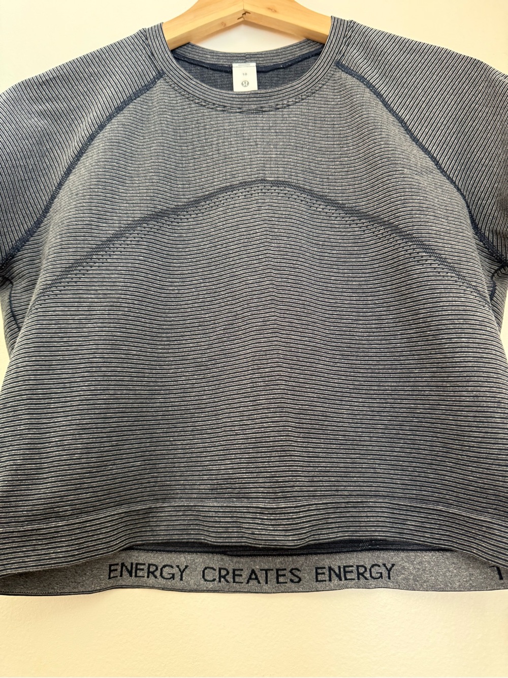 lululemon Swiftly Tech Cropped Short-Sleeve Shirt 2.0 - Picture 3 of 4